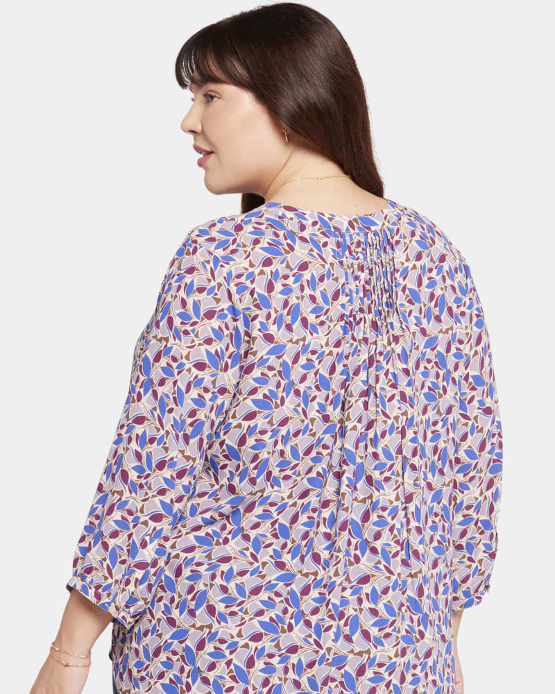 Back of a model wearing a size 0X Pintuck Blouse in Charlottes Cove by NYDJ. | dia_product_style_image_id:239515